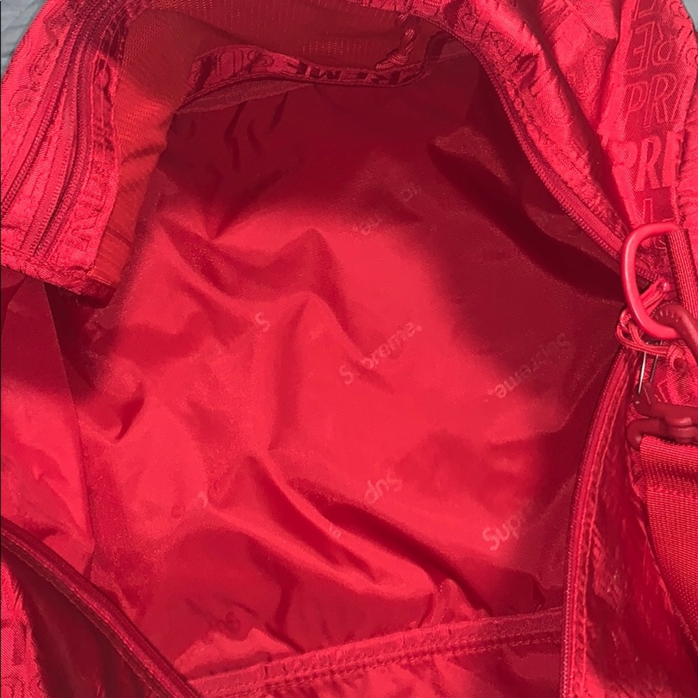 SUPREME DUFFEL BAG SS19 - Picture 3 of 5